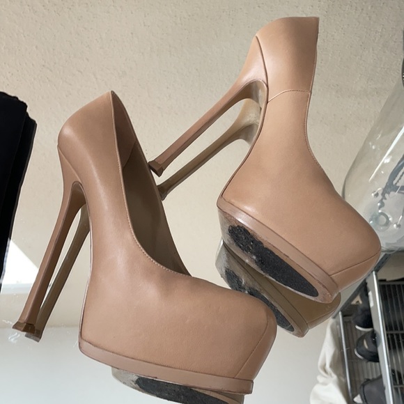YSL tribtoo Nude Stiletto Heel Size 39 worn once - Picture 8 of 16